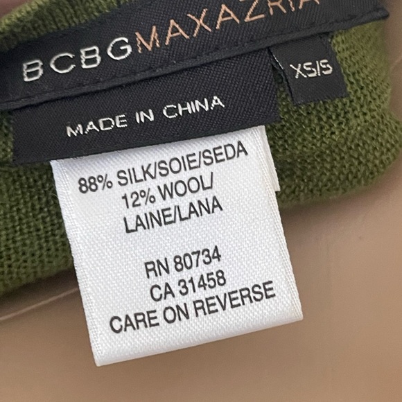 BCBGMaxAzria  SILK 88% with 12% Wool, Draped Cardigan   Size XS/S,runs big - Picture 9 of 9